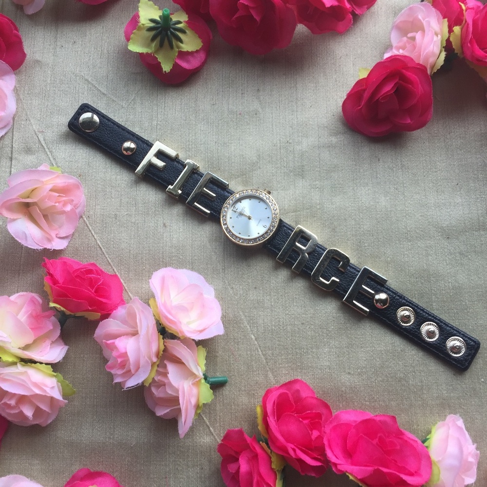 Figaro Couture FIERCE Bracelet Watch, Snap Closure